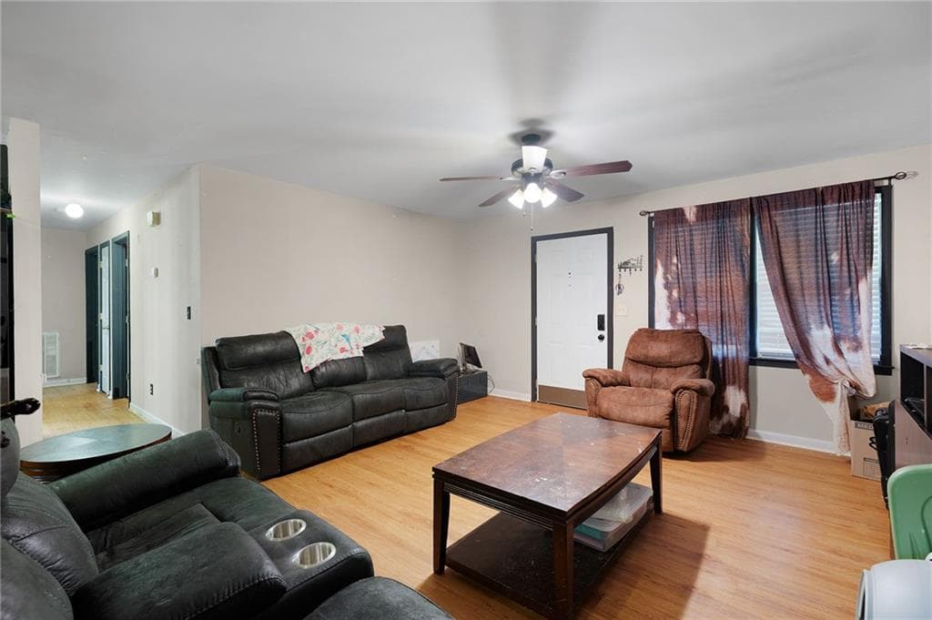 3 bedroom, 2 bathroom, 1,053 sq ft single family residence for sale at 4339 Dews Pond Road, Calhoun, GA 30701 — photo 3