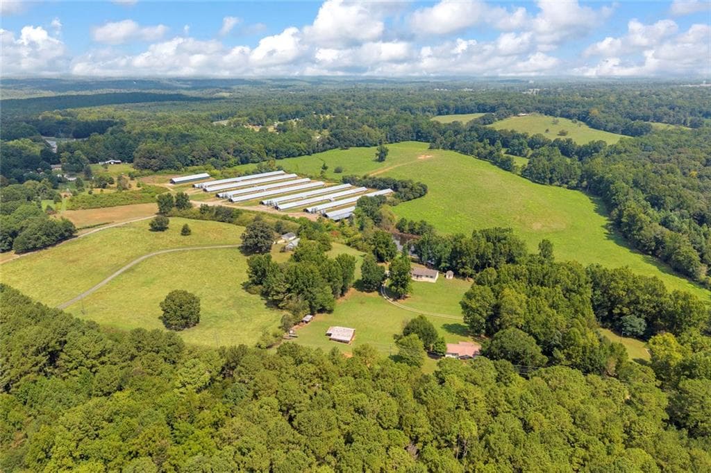 5 bedroom, 4 bathroom single family residence for sale at 7668 Mud Creek Road, Alto, GA 30510