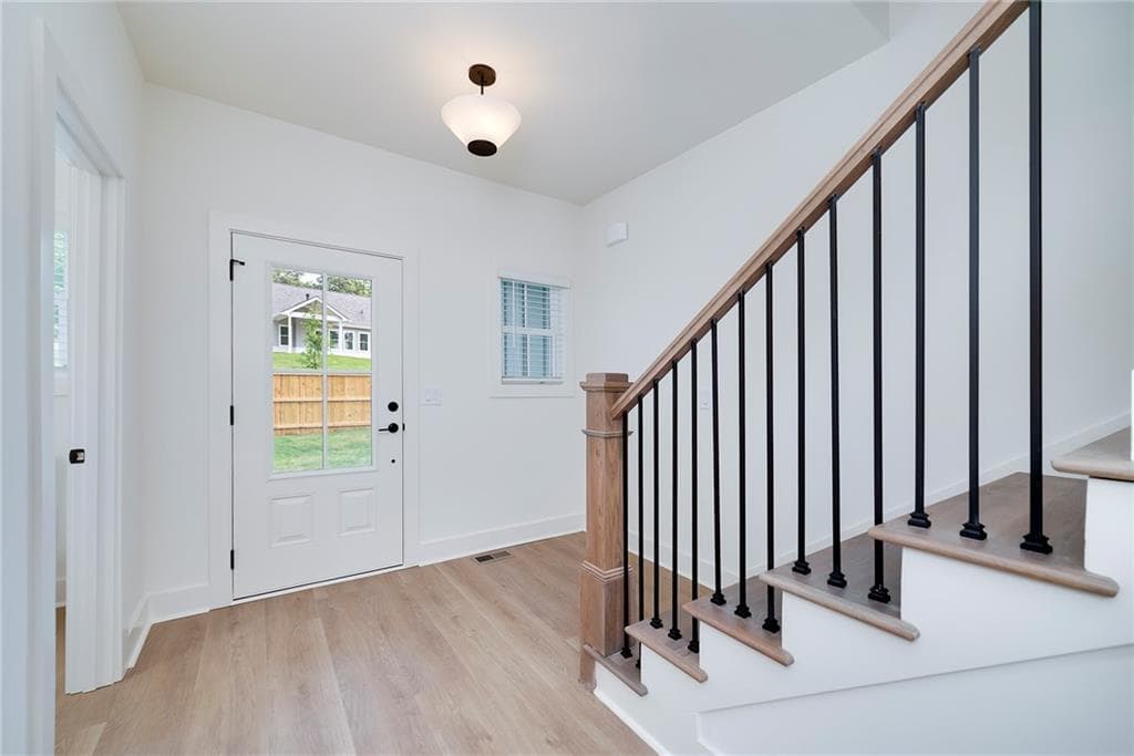 4 bedroom, 4 bathroom, 2,414 sq ft single family residence for sale at 8560 Old Keith Bridge Road, Gainesville, GA 30506 — photo 7