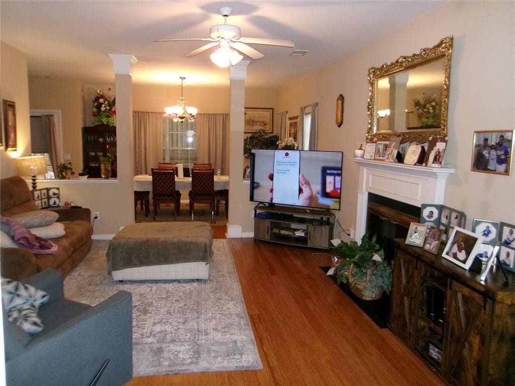 3 bedroom, 3 bathroom, 2,430 sq ft single family residence for sale at 106 Turtle Walk, Carrollton, GA 30116 — photo 3