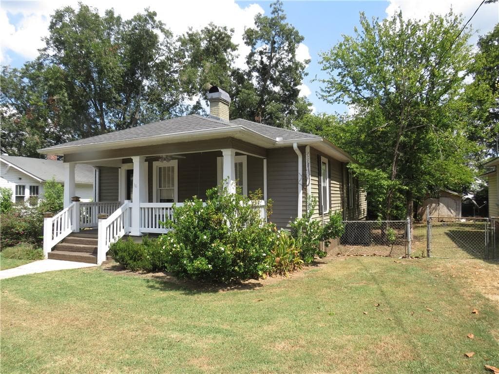 3 bedroom, 2 bathroom, 1,328 sq ft single family residence for sale at 130 Marshall Street, Cedartown, GA 30125 — photo 4