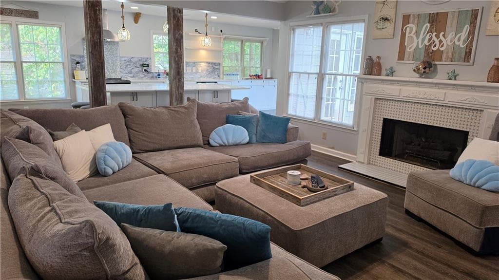 5 bedroom, 3 bathroom, 2,320 sq ft single family residence for sale at 1475 Yorktown Drive, Lawrenceville, GA 30043 — photo 6