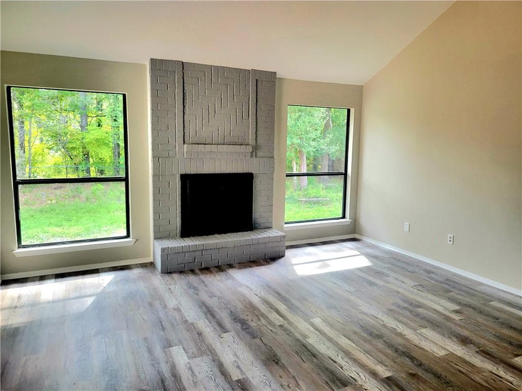 3 bedroom, 3 bathroom, 1,978 sq ft single family residence for rent at 1980 Hunters Ridge Drive, Lawrenceville, GA 30044 for $2,195 a month — photo 2