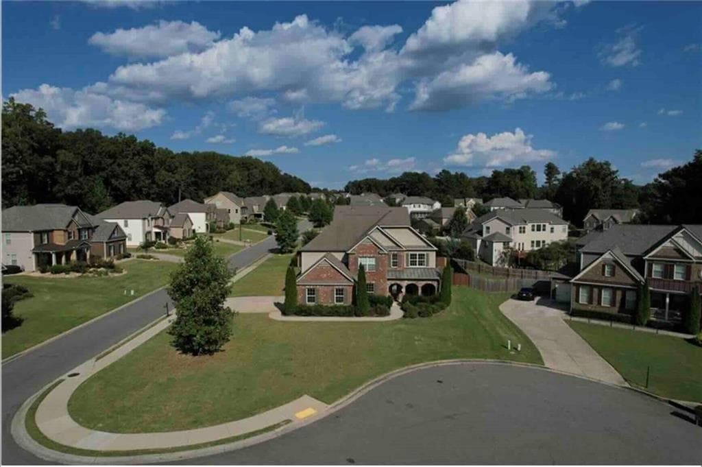 6 bedroom, 4 bathroom, 4,249 sq ft single family residence for rent at 3125 Pleasant Valley Trail, Cumming, GA 30028 for $3,500 a month — photo 2