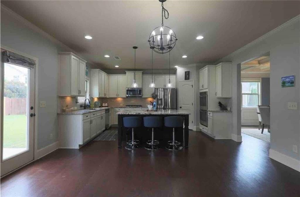 6 bedroom, 4 bathroom, 4,249 sq ft single family residence for rent at 3125 Pleasant Valley Trail, Cumming, GA 30028 for $3,500 a month — photo 8
