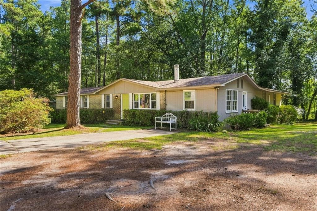 3 bedroom, 2 bathroom, 2,274 sq ft single family residence for sale at 361 Wisso Road, Griffin, GA 30223 — photo 3