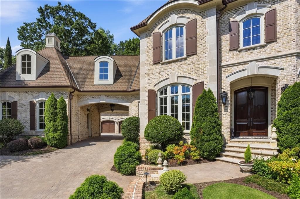 5 bedroom, 8 bathroom, 12,041 sq ft single family residence for sale at 595 Marsh Park Drive, Johns Creek, GA 30097 — photo 5
