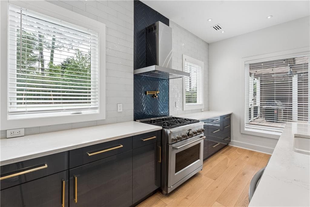5 bedroom, 4 bathroom, 3,200 sq ft single family residence for rent at 4130 Lower Roswell Road, Marietta, GA 30068 for $6,950 a month — photo 7