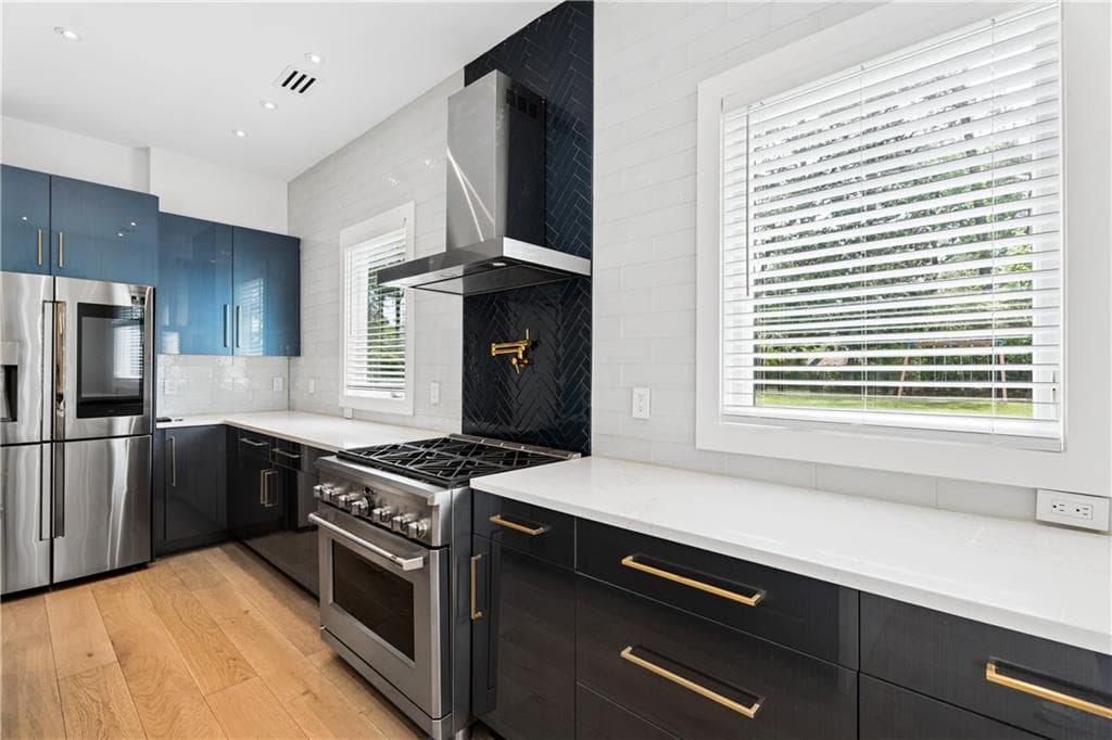 5 bedroom, 4 bathroom, 3,200 sq ft single family residence for rent at 4130 Lower Roswell Road, Marietta, GA 30068 for $6,950 a month — photo 8