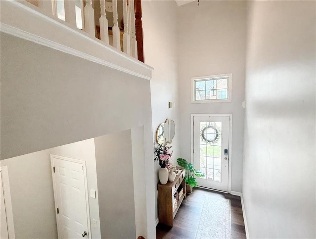 3 bedroom, 3 bathroom, 1,823 sq ft townhouse for sale at 2946 Oshields Court 3, Marietta, GA 30060 — photo 2