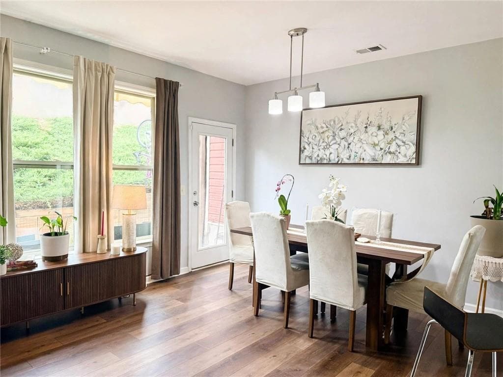 3 bedroom, 3 bathroom, 1,823 sq ft townhouse for sale at 2946 Oshields Court 3, Marietta, GA 30060 — photo 4