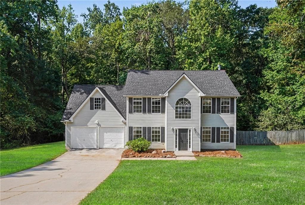 4 bedroom, 3 bathroom, 2,246 sq ft single family residence for sale at 420 Callaway Point, Mcdonough, GA 30252 — photo 2