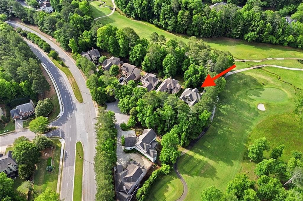 5 bedroom, 7 bathroom, 5,868 sq ft single family residence for sale at 6295 Windward Parkway, Alpharetta, GA 30005 — photo 5