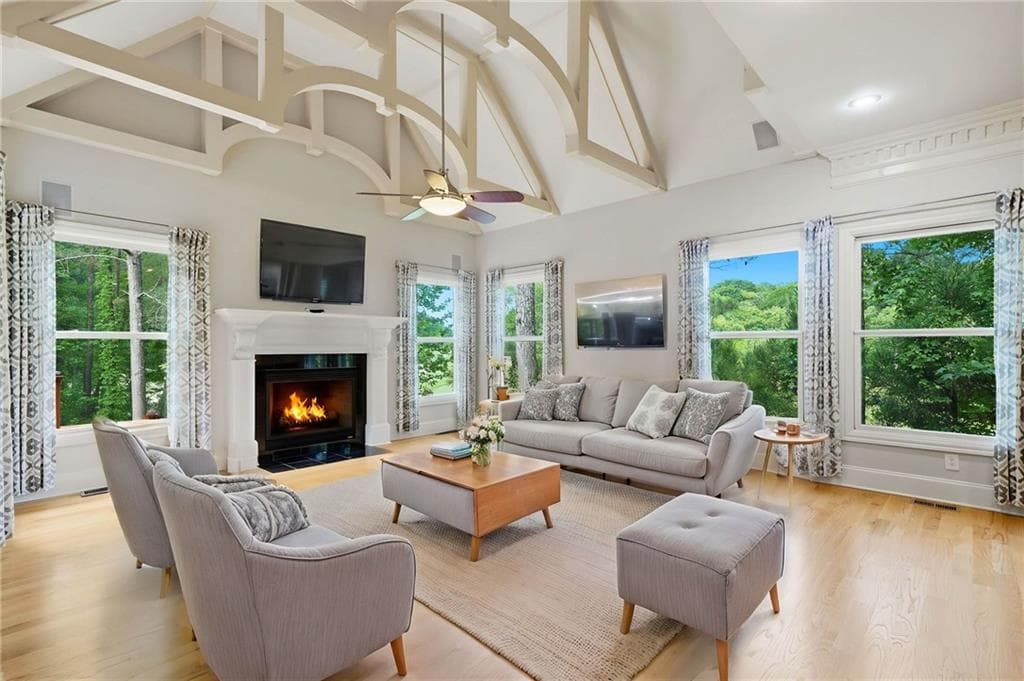 5 bedroom, 7 bathroom, 5,868 sq ft single family residence for sale at 6295 Windward Parkway, Alpharetta, GA 30005 — photo 9