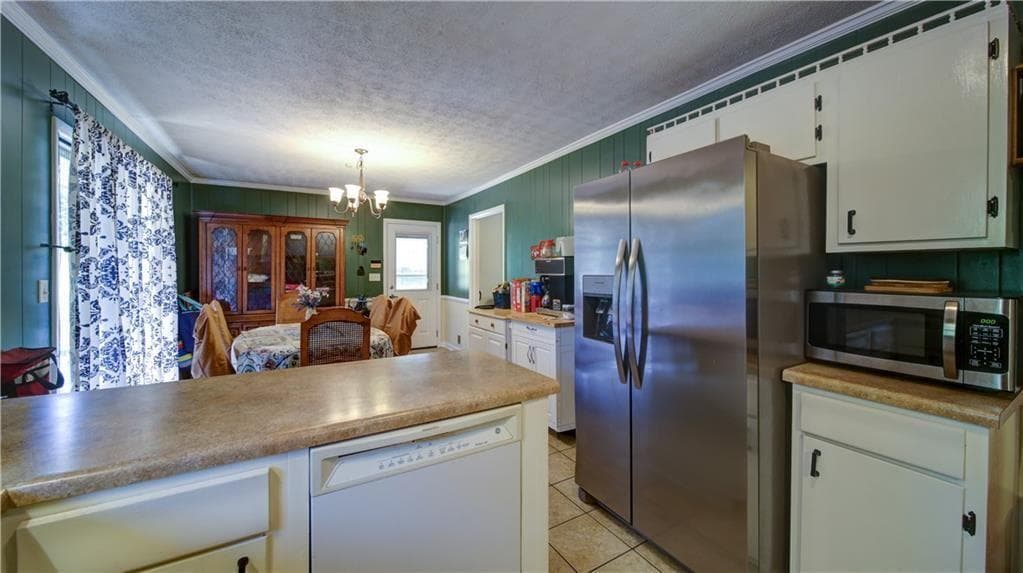 3 bedroom, 2 bathroom, 1,167 sq ft single family residence under contract at 469 PLANTATION Drive, Winder, GA 30680 — photo 6