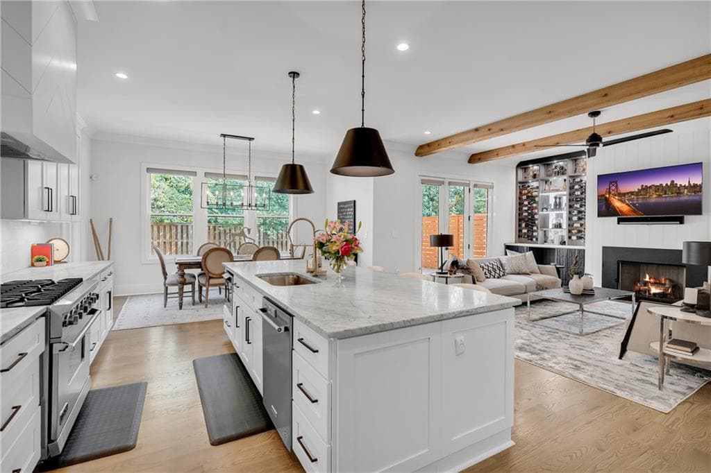 4 bedroom, 5 bathroom, 4,144 sq ft single family residence for sale at 1141 Druid Fields Court, Decatur, GA 30033 — photo 4