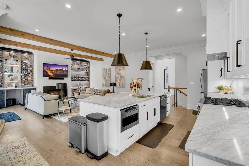 4 bedroom, 5 bathroom, 4,144 sq ft single family residence for sale at 1141 Druid Fields Court, Decatur, GA 30033 — photo 6
