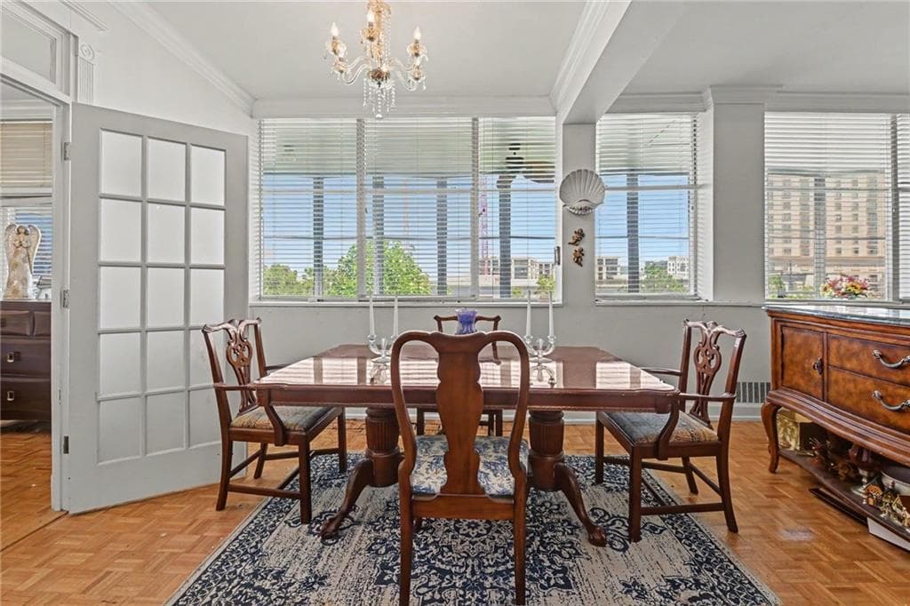 1 bedroom, 1 bathroom, 1,100 sq ft condominium under contract at 3060 Pharr Court 822, Atlanta, GA 30305 — photo 3