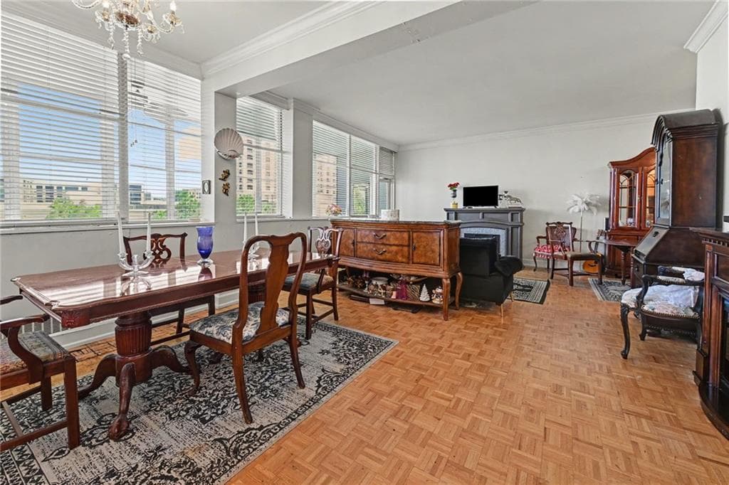 1 bedroom, 1 bathroom, 1,100 sq ft condominium under contract at 3060 Pharr Court 822, Atlanta, GA 30305 — photo 9