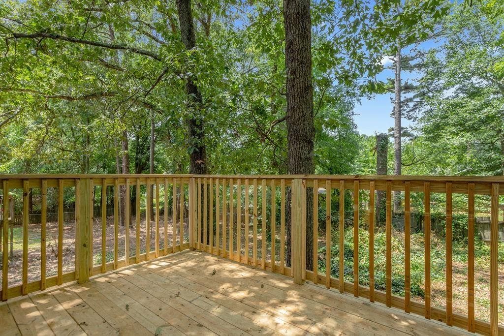 4 bedroom, 3 bathroom, 1,092 sq ft single family residence under contract at 2153 Cherokee Valley Circle, Lithonia, GA 30058 — photo 8