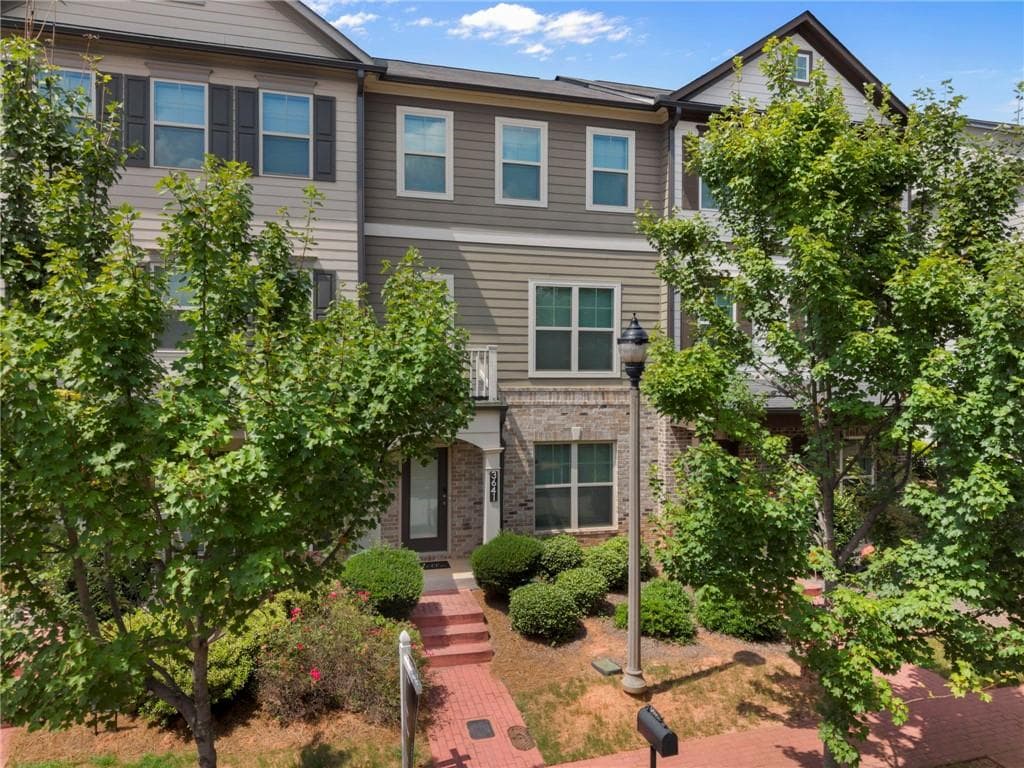 3 bedroom, 4 bathroom, 1,520 sq ft townhouse for sale at 3641 Princeton Avenue, Atlanta, GA 30337 — photo 2