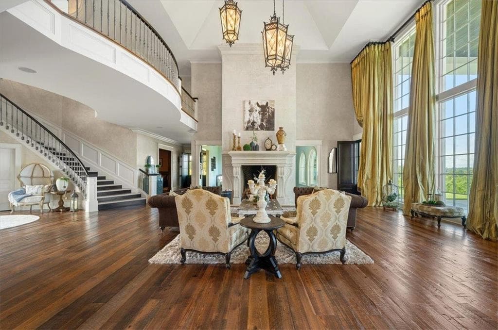 5 bedroom, 6 bathroom, 8,300 sq ft single family residence for sale at 2956 Walhalla Highway, Other-South Carolina, SC 29682 — photo 3