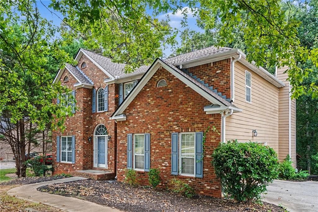 5 bedroom, 4 bathroom, 2,728 sq ft single family residence for sale at 5055 Forest Hill Drive, Monroe, GA 30655 — photo 5
