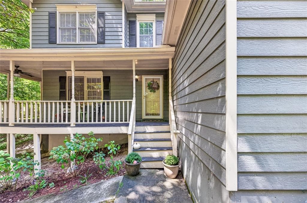 4 bedroom, 4 bathroom, 1,862 sq ft single family residence under contract at 4276 Logans Court, Loganville, GA 30052 — photo 5