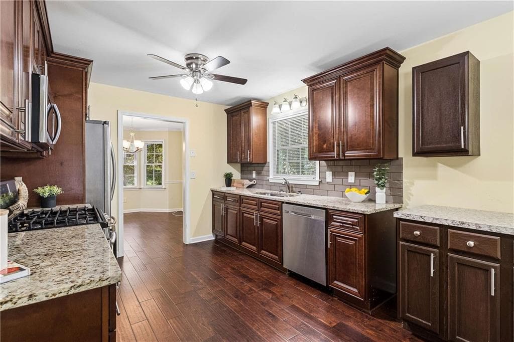 3 bedroom, 2 bathroom, 2,576 sq ft single family residence for sale at 125 Davis Court, Hiram, GA 30141 — photo 7