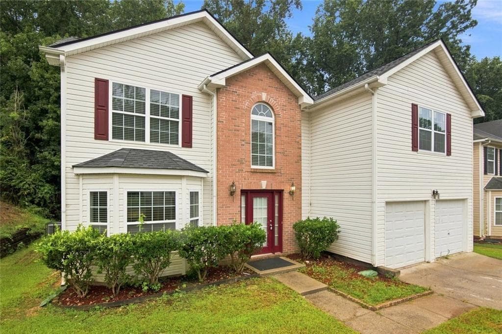 4 bedroom, 3 bathroom single family residence for rent at 5073 Laythan Jace Court Court, Snellville, GA 30039 for $2,400 a month — photo 1 of 26