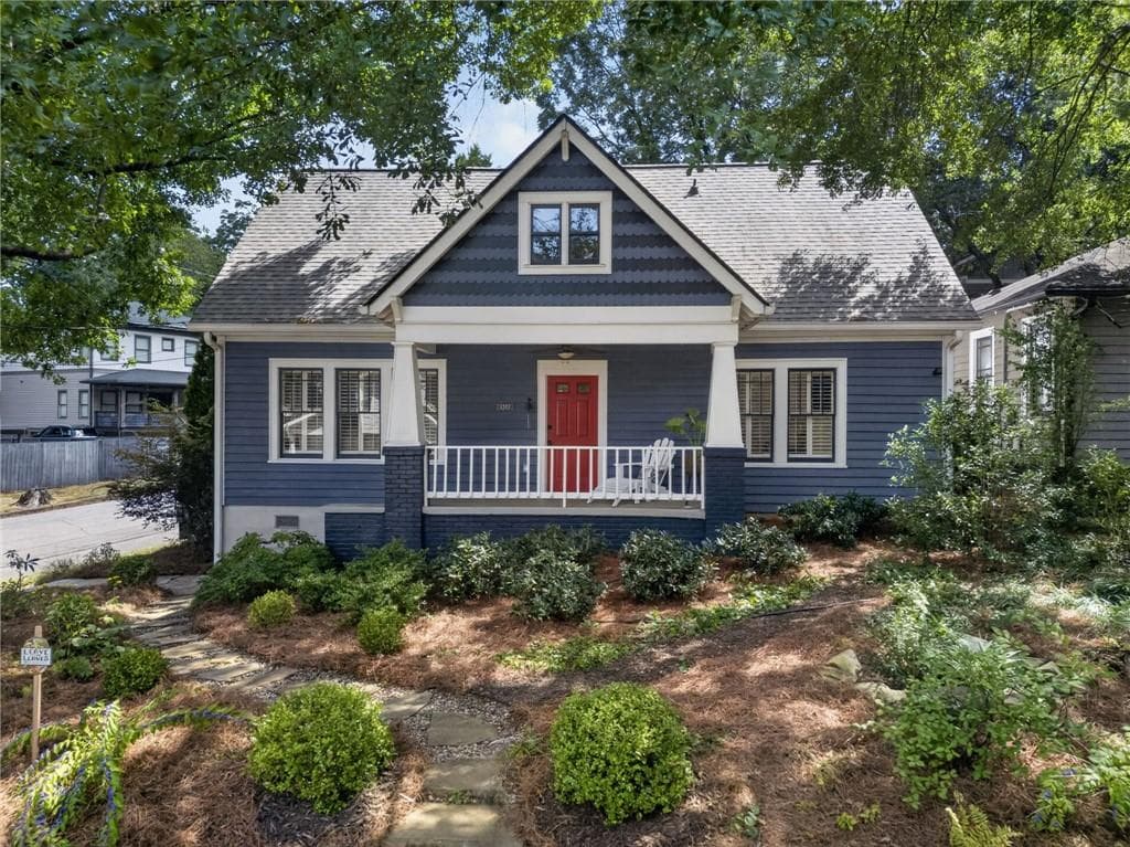 3 bedroom, 2 bathroom, 1,675 sq ft single family residence for sale at 1317 Mcpherson Avenue, Atlanta, GA 30316 — photo 2