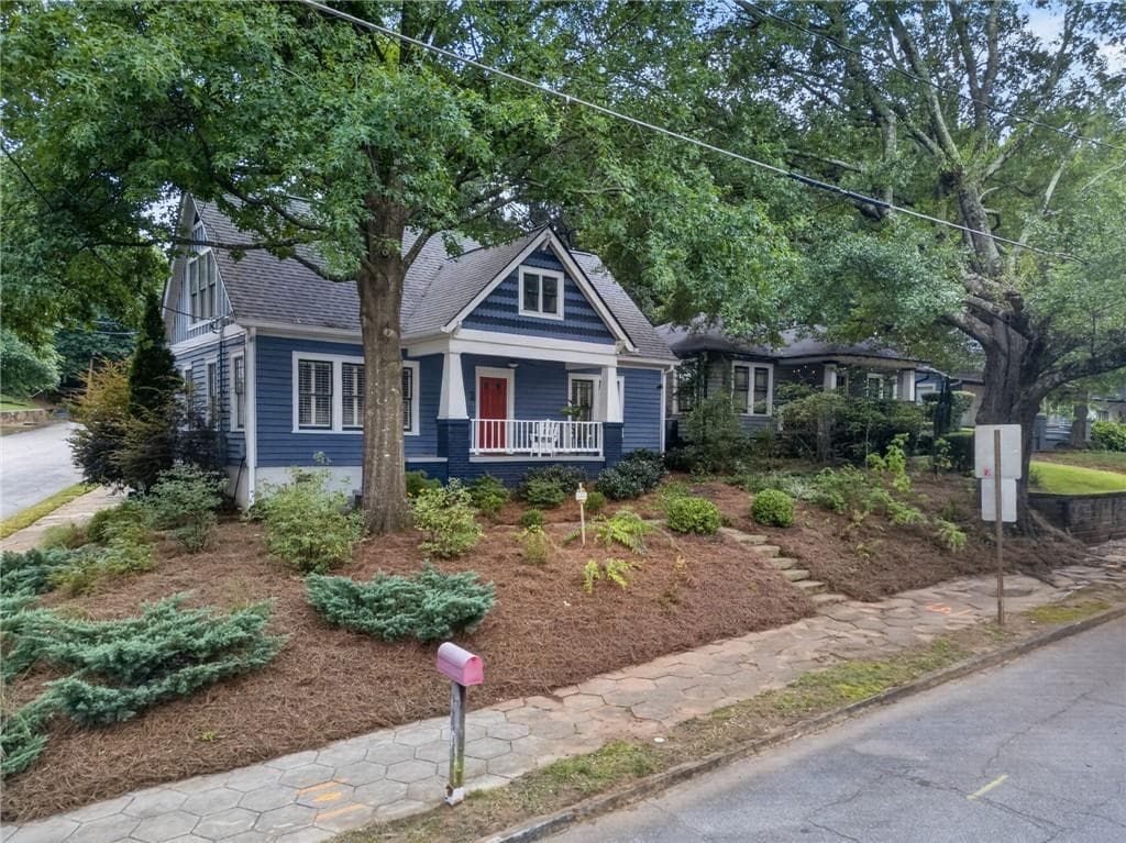 3 bedroom, 2 bathroom, 1,675 sq ft single family residence for sale at 1317 Mcpherson Avenue, Atlanta, GA 30316 — photo 5