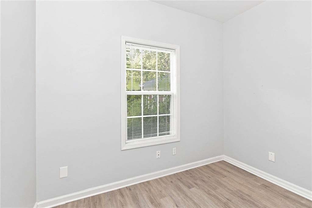 4 bedroom, 2 bathroom, 1,175 sq ft single family residence for rent at 1725 Church Street, Atlanta, GA 30318 for $1,720 a month — photo 7