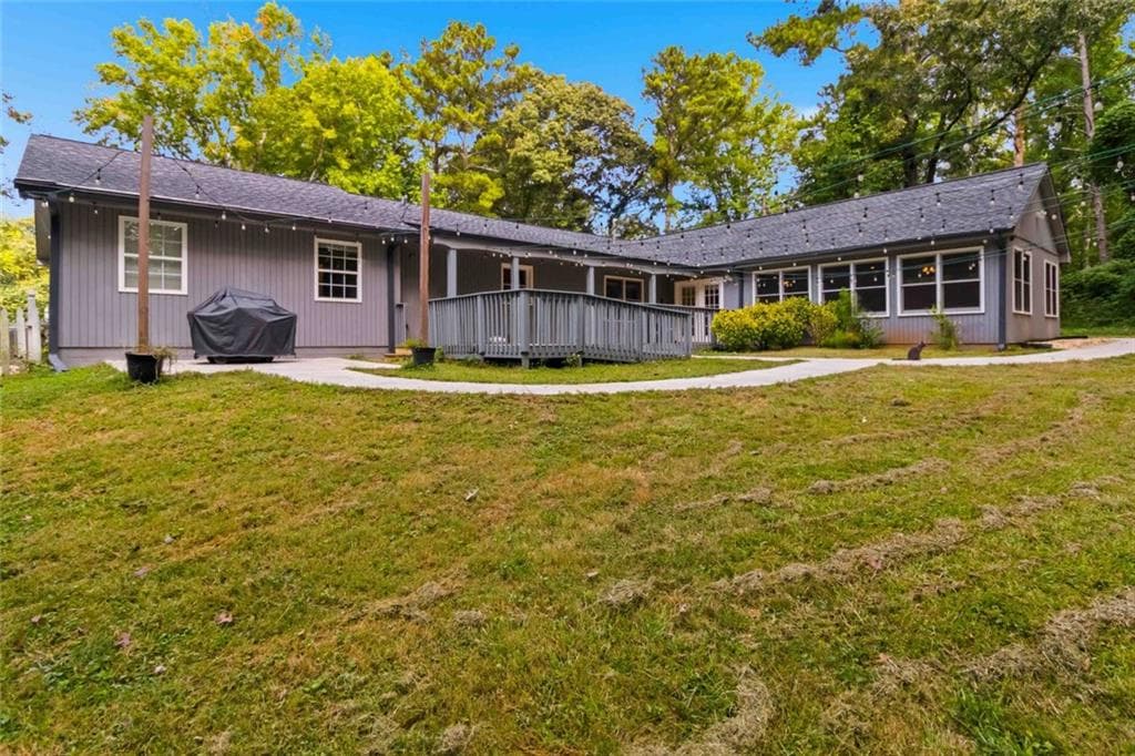 4 bedroom, 3 bathroom, 2,700 sq ft single family residence for sale at 3290 Stonewall Tell Road, Atlanta, GA 30349 — photo 8