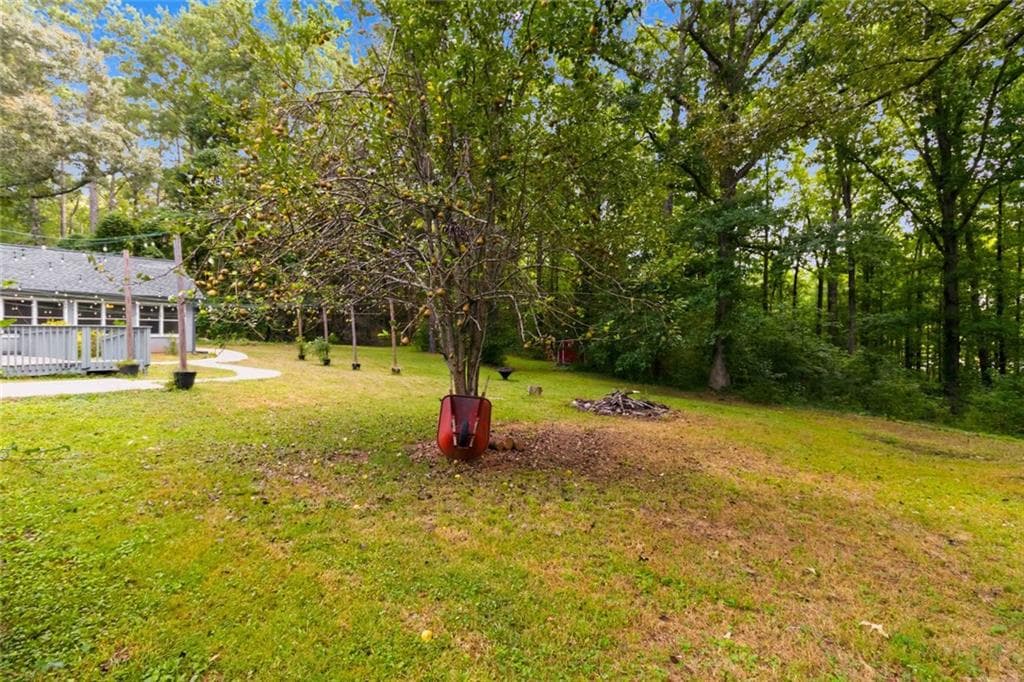 4 bedroom, 3 bathroom, 2,700 sq ft single family residence for sale at 3290 Stonewall Tell Road, Atlanta, GA 30349 — photo 10