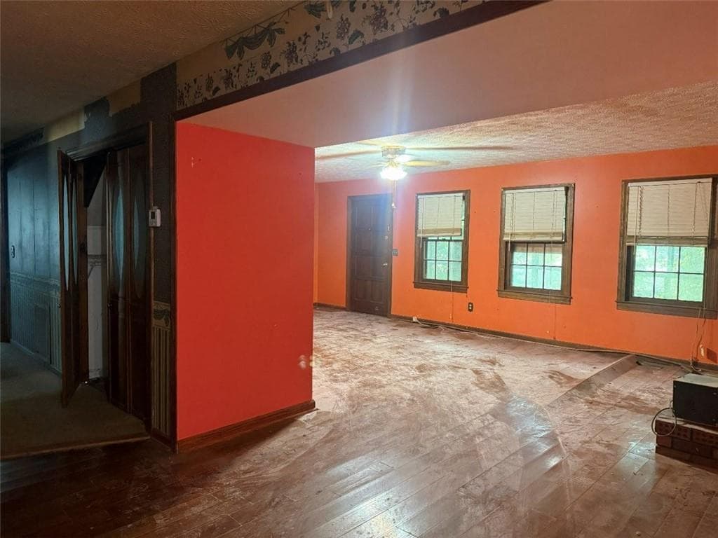 3 bedroom, 3 bathroom, 1,728 sq ft single family residence for sale at 278 N Bellview Road, Aragon, GA 30104 — photo 3