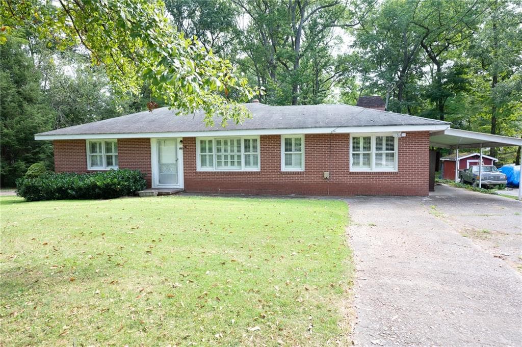 2 bedroom, 1 bathroom, 1,358 sq ft single family residence for sale at 529 Lovejoy Street, Marietta, GA 30008 — photo 2