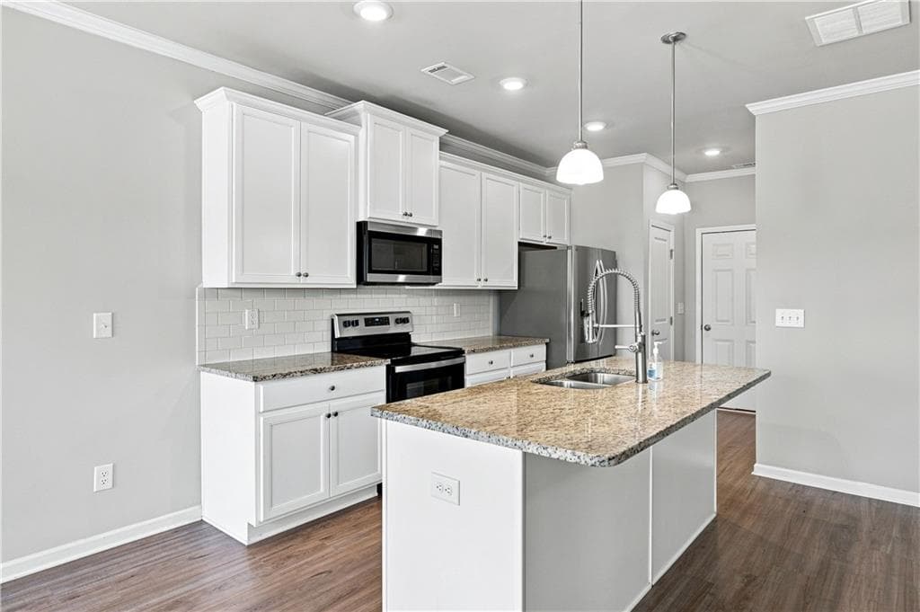 4 bedroom, 3 bathroom, 1,966 sq ft townhouse for rent at 5149 Fox Den Road, Oakwood, GA 30566 for $2,100 a month — photo 9
