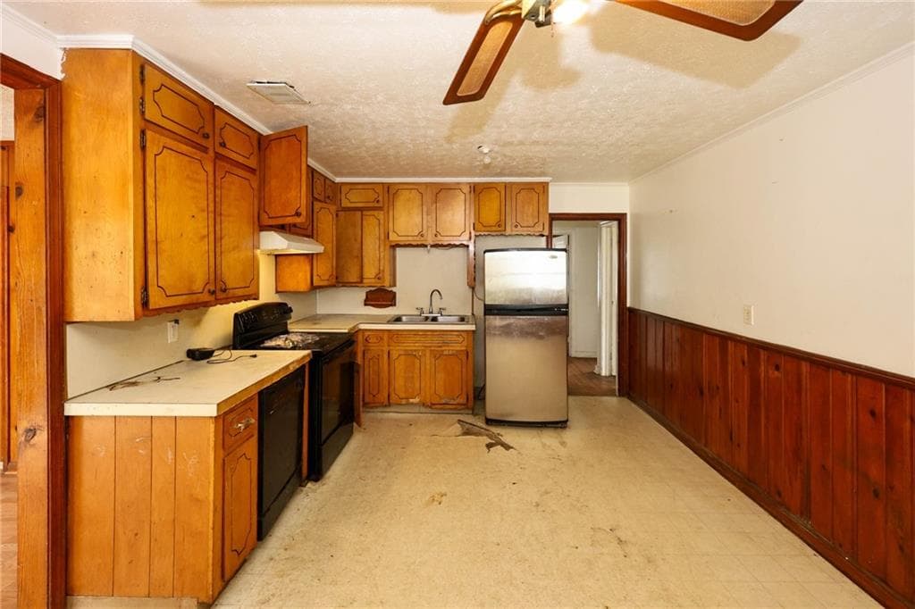 4 bedroom, 2 bathroom, 3,228 sq ft single family residence for sale at 3551 Cherokee Street, Kennesaw, GA 30144 — photo 7