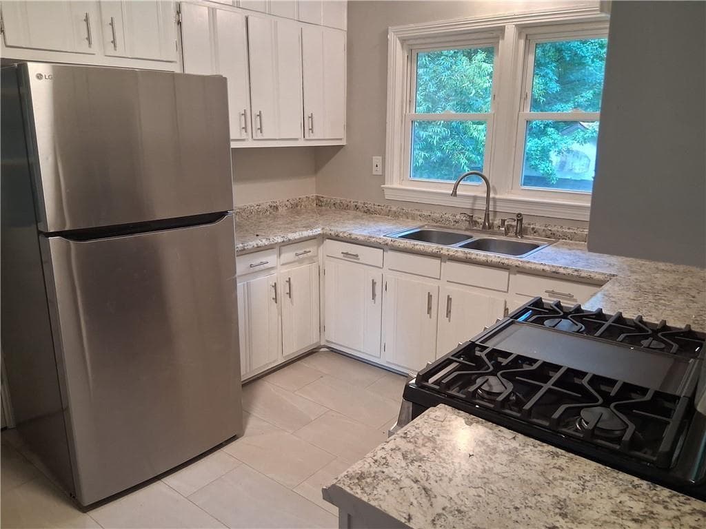 3 bedroom, 2 bathroom, 1,527 sq ft single family residence for rent at 2122 Kimberly Road, Atlanta, GA 30331 for $1,850 a month — photo 6