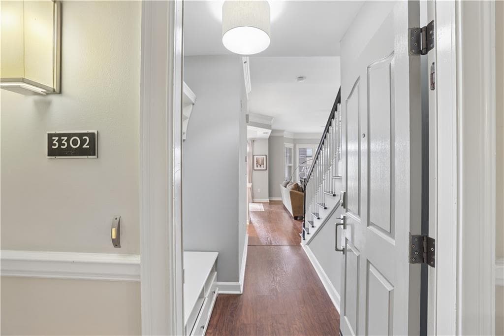 2 bedroom, 3 bathroom, 1,704 sq ft condominium for sale at 850 Piedmont Avenue 3302, Atlanta, GA 30308 — photo 1 of 34