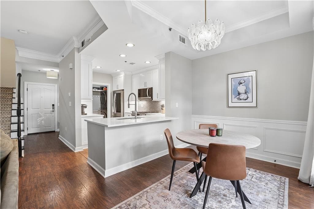 2 bedroom, 3 bathroom, 1,704 sq ft condominium for sale at 850 Piedmont Avenue 3302, Atlanta, GA 30308 — photo 7