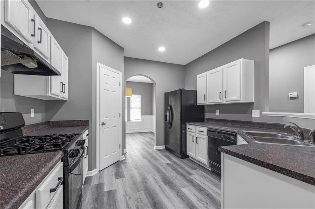 3 bedroom, 3 bathroom, 1,488 sq ft townhouse for sale at 6156 Shoals Loop, Union City, GA 30291 — photo 7