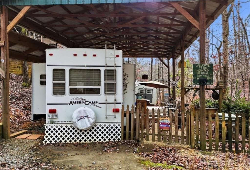 1 bedroom, 1 bathroom single family residence for sale at 93 2Nd Street, Ellijay, GA 30540 — photo 2