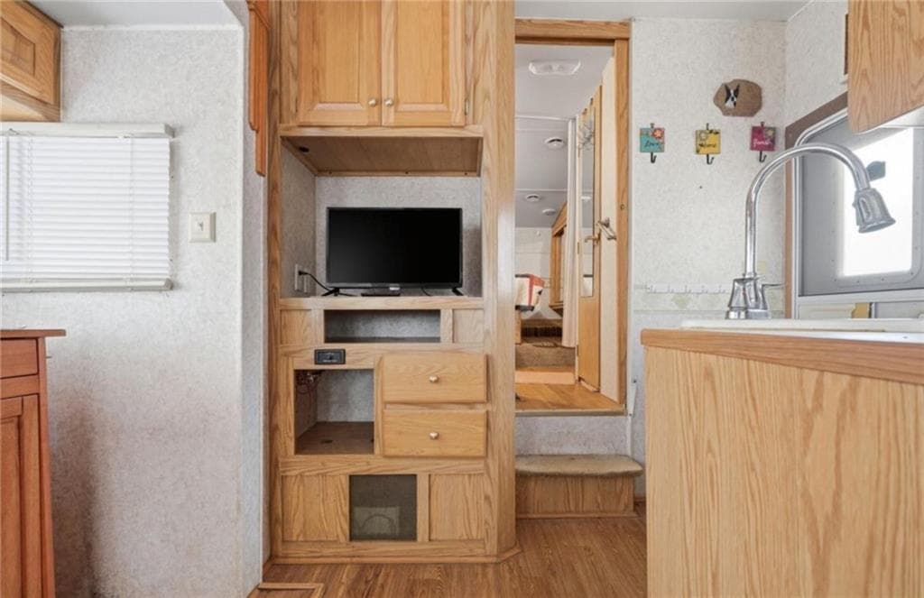 1 bedroom, 1 bathroom single family residence for sale at 93 2Nd Street, Ellijay, GA 30540 — photo 9