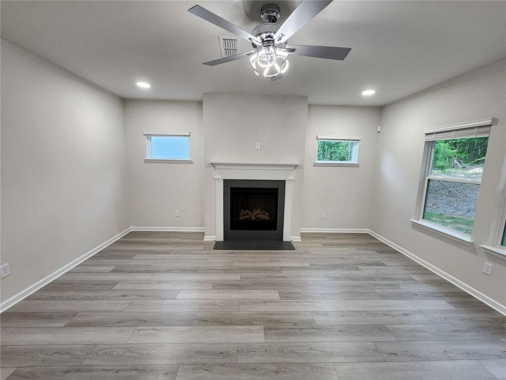 5 bedroom, 5 bathroom, 3,252 sq ft single family residence for rent at 235 Valley Oak Drive, Dawsonville, GA 30534 for $2,950 a month — photo 9