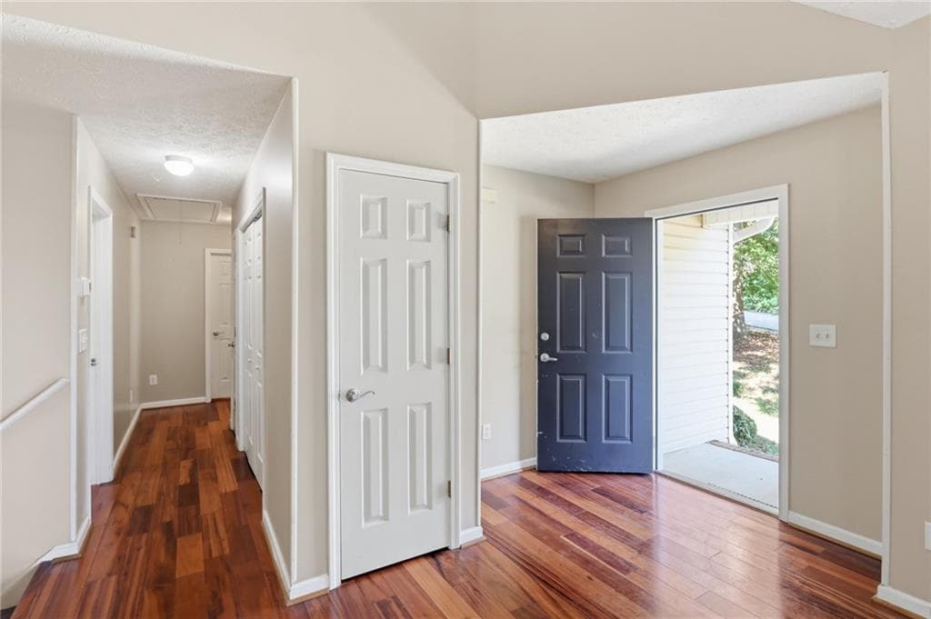 3 bedroom, 3 bathroom, 1,866 sq ft single family residence for sale at 128 McBee Street, Dallas, GA 30132 — photo 3