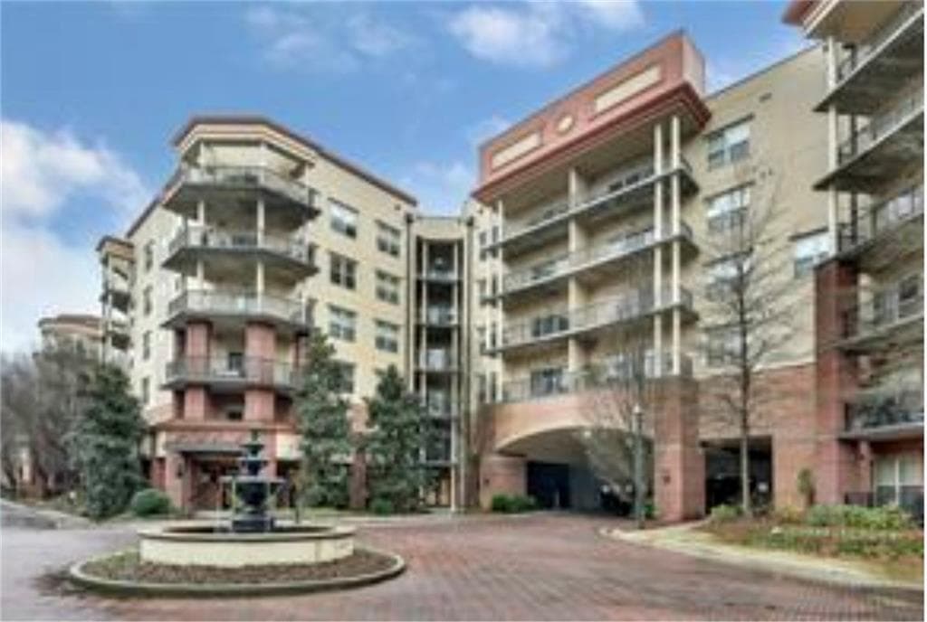 2 bedroom, 4 bathroom, 1,172 sq ft condominium for sale at 200 River Vista Drive 302, Sandy Springs, GA 30339 — photo 8