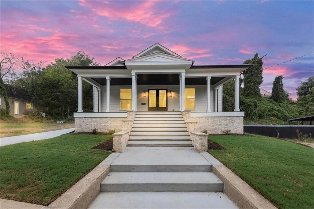5 bedroom, 4 bathroom, 2,682 sq ft single family residence for sale at 212 S Broad Street SW, Rome, GA 30161