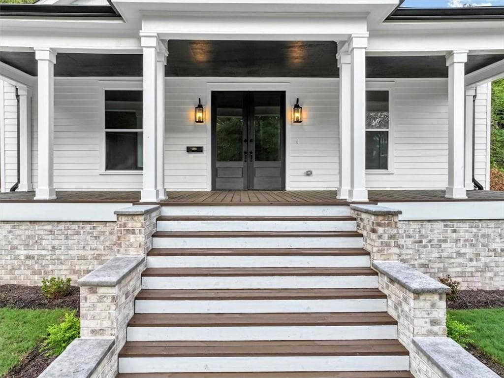 5 bedroom, 4 bathroom, 2,682 sq ft single family residence for sale at 212 S Broad Street SW, Rome, GA 30161 — photo 4